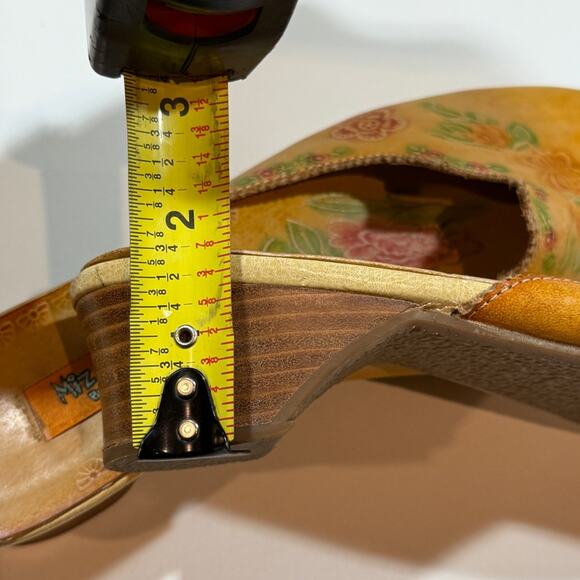 Miz Mooz Tooled Hand-Painted Leather Mules Boho Slip-On Round Toe EU 38 / 7.5–8 - Picture 5 of 16